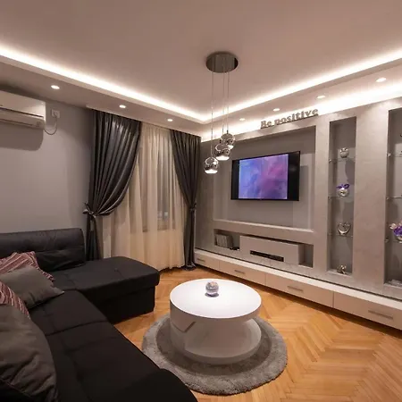 Be Positive Apartment Novi Sad